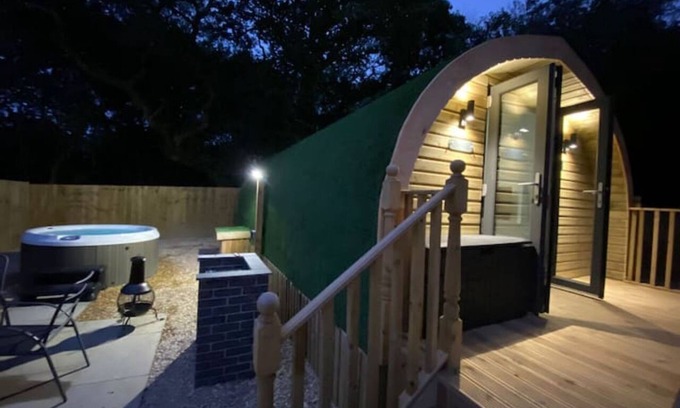 St. Florence Cottage | Cwtch