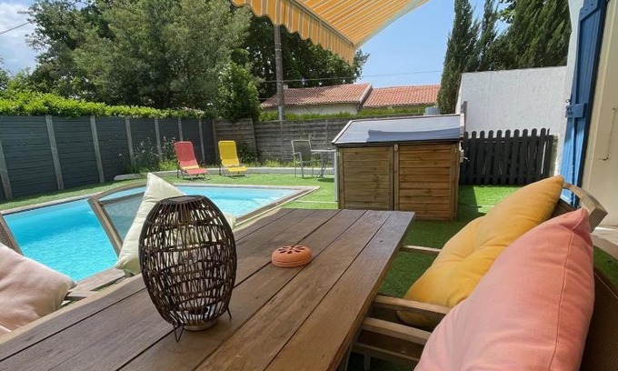 Andernos-les-Bains Apartment | Détente Piscine et jacuzzi au Bassin d'Arcachon