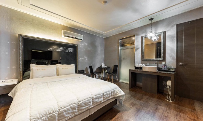Dong-gu Hotel | Daejeon Yongun HI Hotel