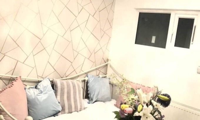 Copers Cope Apartment | Daisy Blossom, London