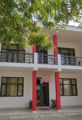Khajuraho Hotel | Dakghar 606