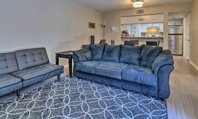 Dallas Condo | Dallas Condo Retreat ~ 11 Mi to Downtown!