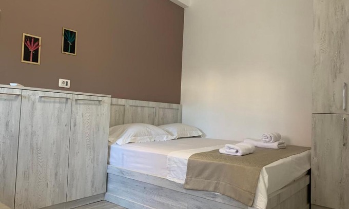Vlore Apartment | DaLucas Apartment