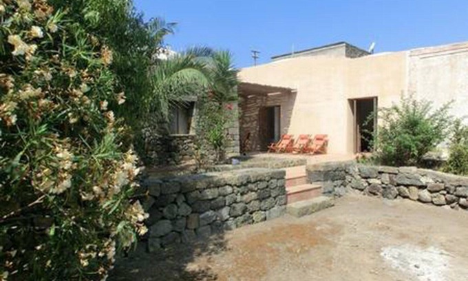 Tracino House | Dammuso number one (Pantelleria)