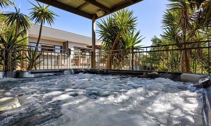 Blairgowrie House | DANA DELIGHTS! SUPERB COASTAL SPA & MODERN BEACH HOUSE, BLAIRGOWRIE