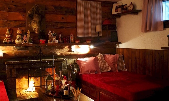 Eptalofos Ski Chalet | Dandy Villas Agoriani-Chalet Orelia-Fireplace-Up to 4 people