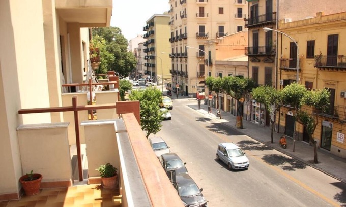 Palermo Bed & Breakfast | Dante091