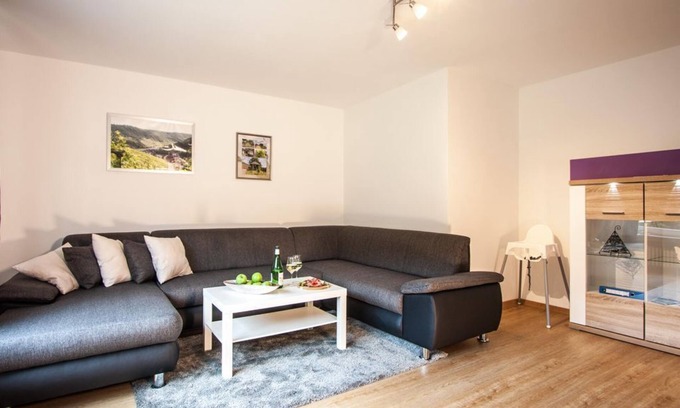 Lehmen Apartment | "das Moseltor zu Koblenz" - Ferienwohnung mit 2 Doppelzimmern