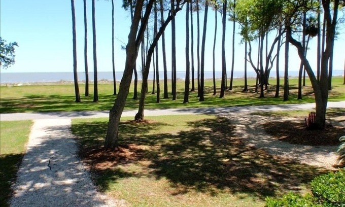 Melrose on the Beach Cottage | Daufuskie Island Beachfront 2 Bedroom Cottage- POOL INCLUDED