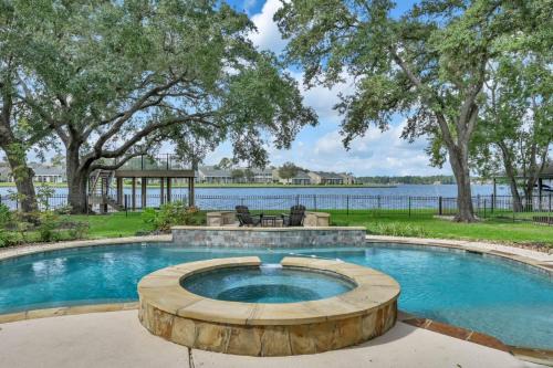 April Sound House | Dawns Edge
