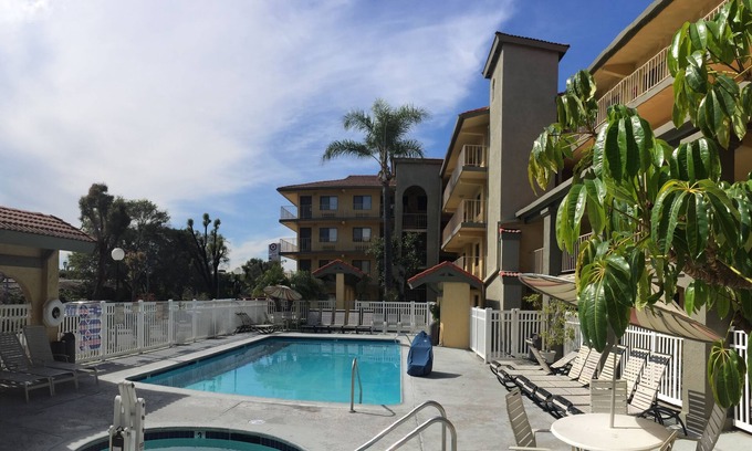 Northwest Anaheim Hotel | Days Inn by Wyndham Buena Park