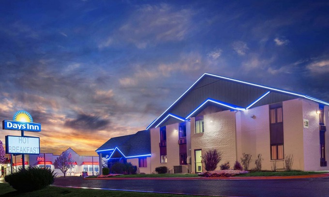 Carthage Hotel | Days Inn by Wyndham Carthage