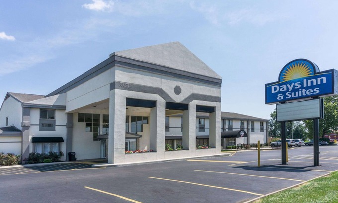 Reynoldsburg Hotel | Days Inn by Wyndham Columbus East Airport