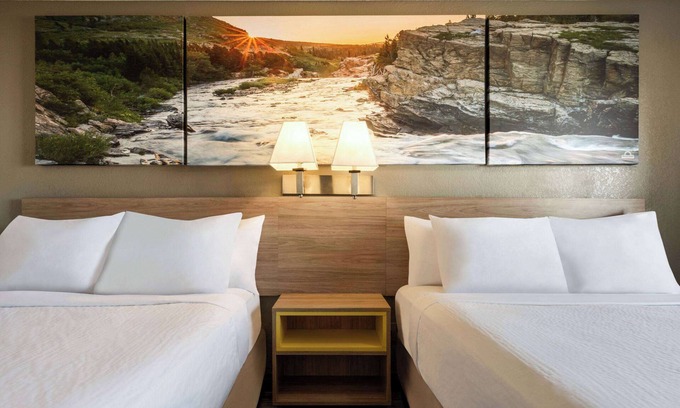 Raisin Hotel | Days Inn by Wyndham Fresno South