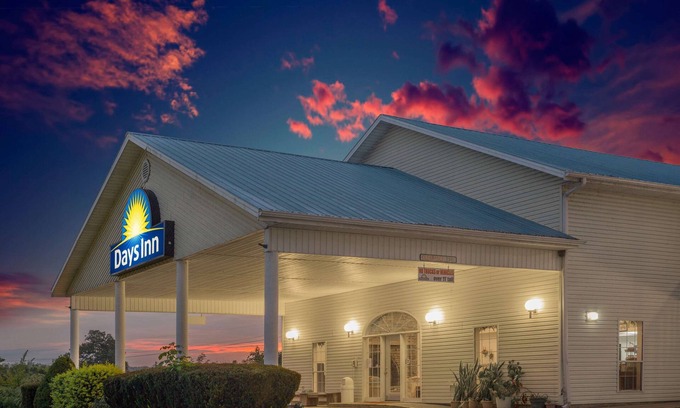 Hardy Hotel | Days Inn by Wyndham Hardy