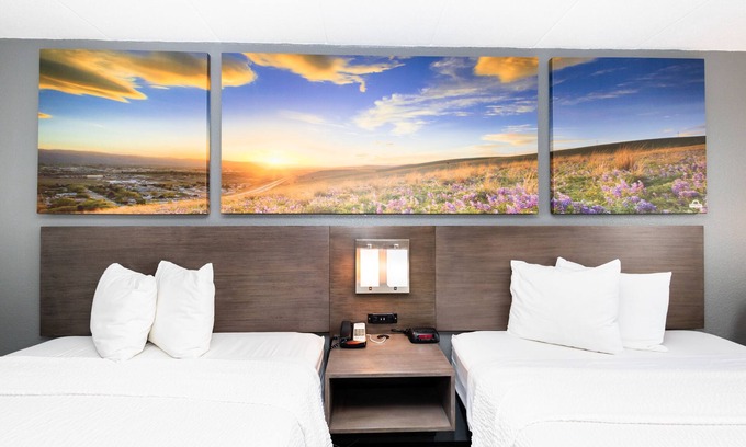 Sharonville Hotel | Days Inn by Wyndham Sharonville