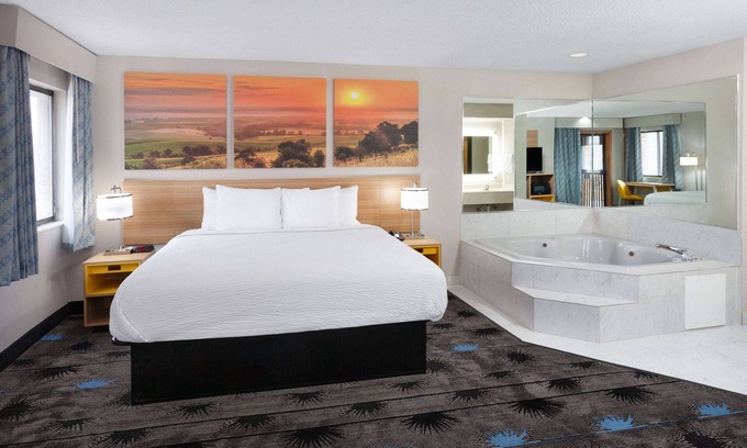 Wooster Hotel | Days Inn by Wyndham Wooster