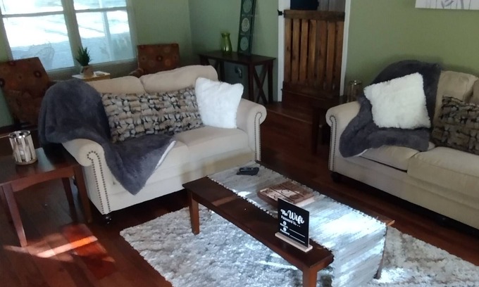 North Augusta House | Deb's Place