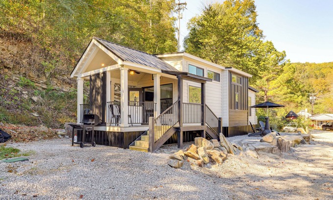 Cookeville Cabin | Deck, Grill & Fishing Pond: Modern Cookeville Gem
