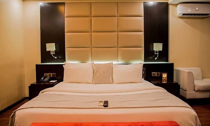 Ibadan Hotel | Dee Rocket Hotel