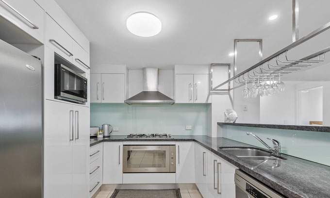 Brisbane House | Deep Blue Apartment 8 Tangalooma