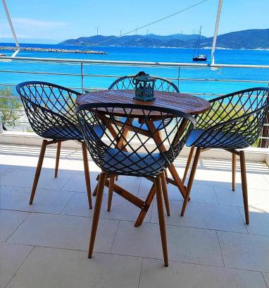 Agii Apostoli Apartment | Deep blue