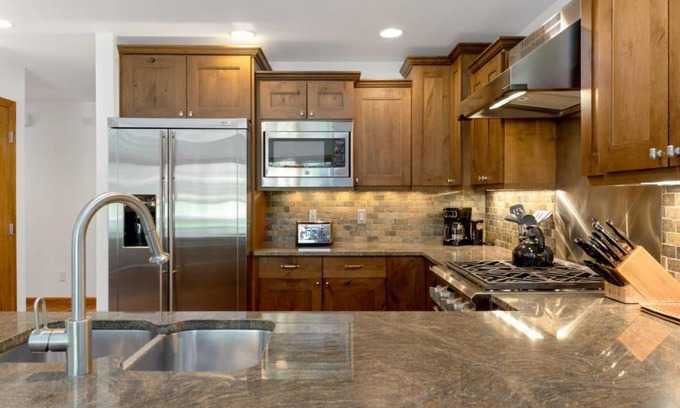 Eagle-Vail House | Deer Blvd 54 W.