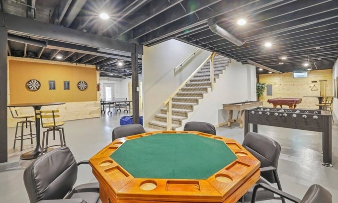 Rockbridge House | Deer Run Manor - Indoor Pool, Hot Tub & Game Room