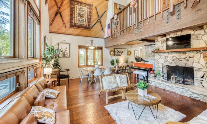 Sierra Cedars House | Del Carlo Lodge