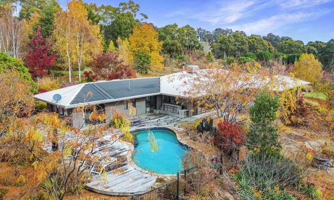 Merrijig House | Delatite Valley: 4 BR, 3.5 BA in Merrijig, Sleeps 12
