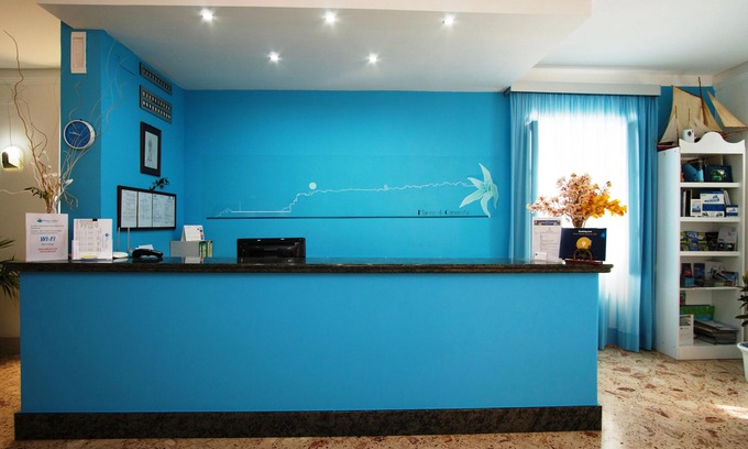 Marina Di Camerota Hotel | Delfino