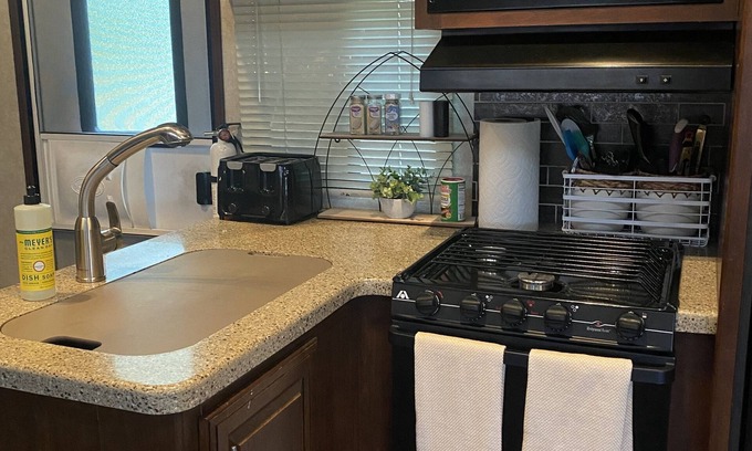 Alton House | Delightful 2 bedroom RV with indoor fireplace