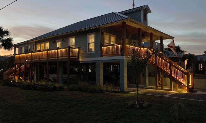Volusia County House | Delightful bungalow in New Smyrna Beach