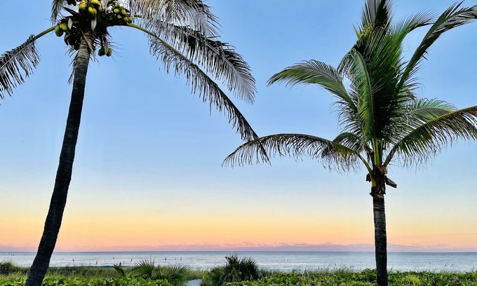 Delray Beach Cottage | Delray Beach Casita-Steps from Sand