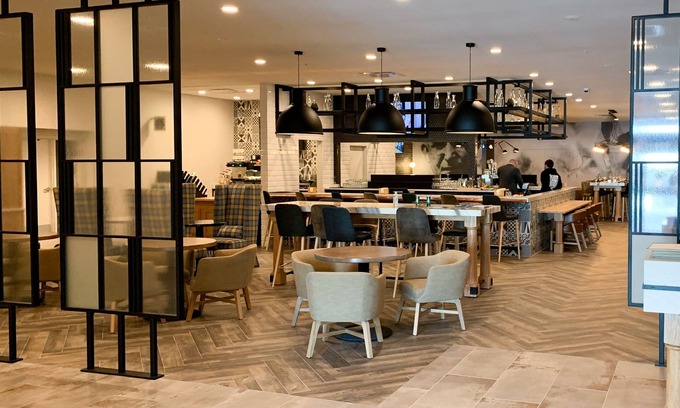 Ashwaubenon Hotel | Delta Hotels by Marriott Green Bay