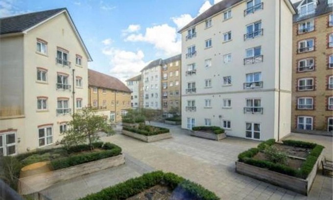 Northampton Apartment | Delta One 2 Bedroom Flat