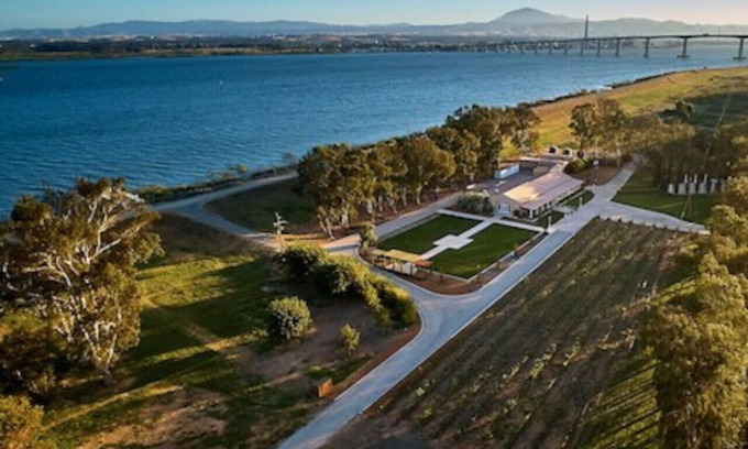 Rio Vista Apartment | Delta Retreat for Large Groups