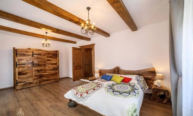 Sighisoara Apartment | Deluxe Apartment with A/C, Under the Clock Tower