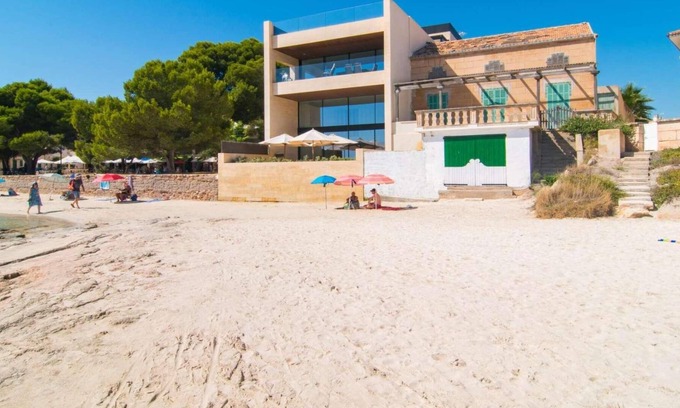 Colonia Sant Jordi Villa | Deluxe beach pleasures at Platja des Port!