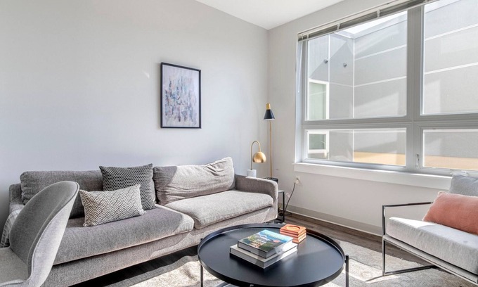 St. Elizabeth's Apartment | Deluxe Brighton 2BR w/Gym, Pool, Concierge & Doorman, by Blueground