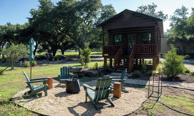 Broussard Cabin | Deluxe Rustic Tiny Cabin