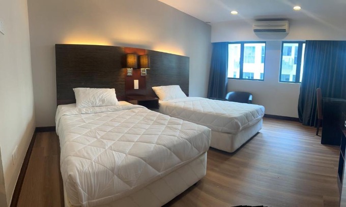 Kota Kinabalu Apartment | Deluxe Twin Room AYS