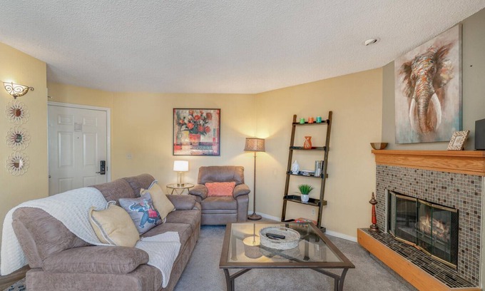 Englewood Apartment | Denver Tech Center Apt! Fast WiFi & Free Parking!