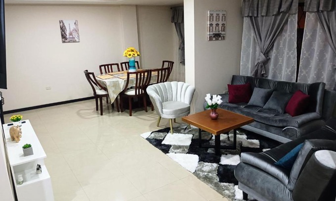 Cuenca Apartment | Departamento Grande con Jacuzzi