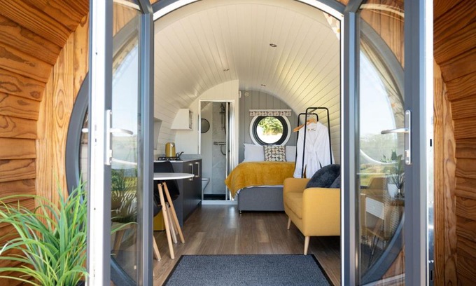 Welshpool House | Derwen