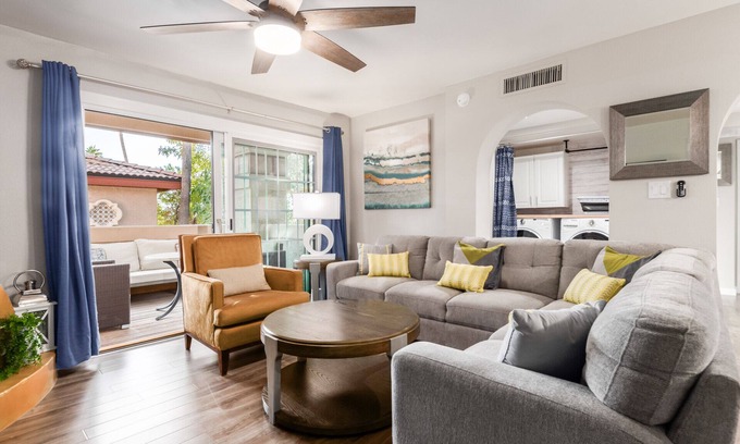 North Mountain Condo | Desert retreat, 3 pools, free parking, PAC MAN, Sleeps 8, Pickleball, Internet