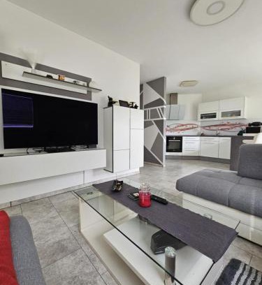 Vojnik Apartment | Designer apartment in nature