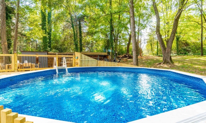Northwest Raleigh House | Designer Home With Pool Sleeps 12!