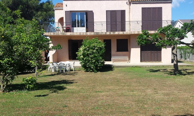 Prunete Apartment | Dessous de Villa 150 metres from the beach