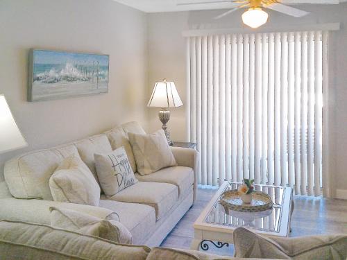 Indian Bayou House | Destin's Dancing Cloud - Prime Location Condo Close to Beach